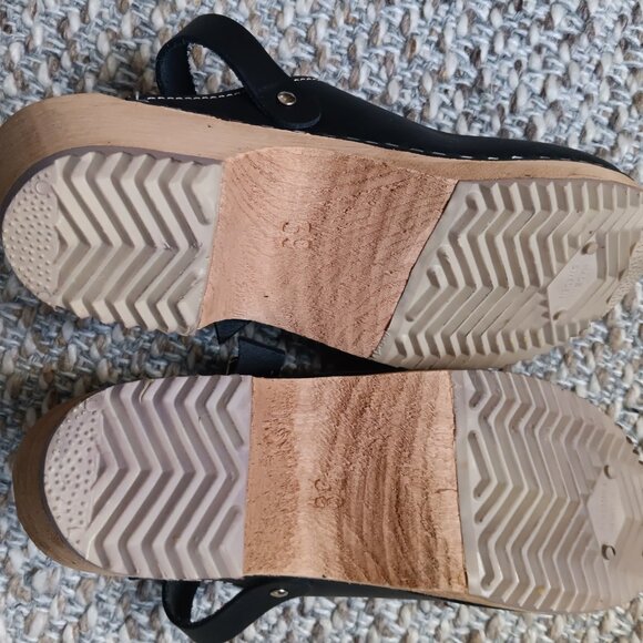 MIA Classic Clog in Black Leather (US 8.5/EU 39) - Picture 5 of 5